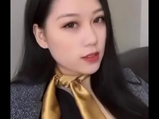 ویڈیوکلپ اتارنا LE Tân میں Vũ Phương میں