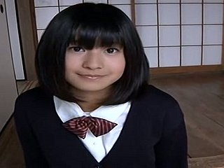 Cute Japanese Code of practice Woman kelihatan seksi dalam pakaian seragamnya