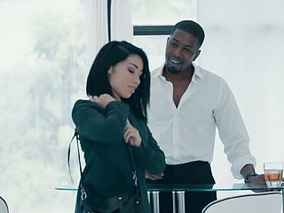 Korean cosset Rina Ellis gives a blowjob added to gets their way punani blacked