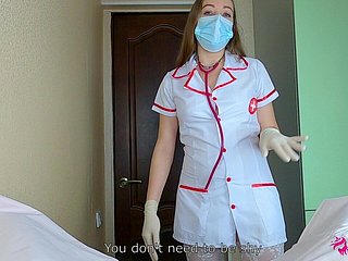 Jururawat sebenar tahu apa yang anda perlukan untuk melegakan bola anda! Dia menghisap Unearth ke orgasme keras! Lucah blowjob pov amatur