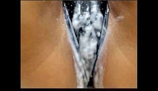 multiple orgasme menyemprotkan ,, krim vagina menyemprotkan melalui webbing